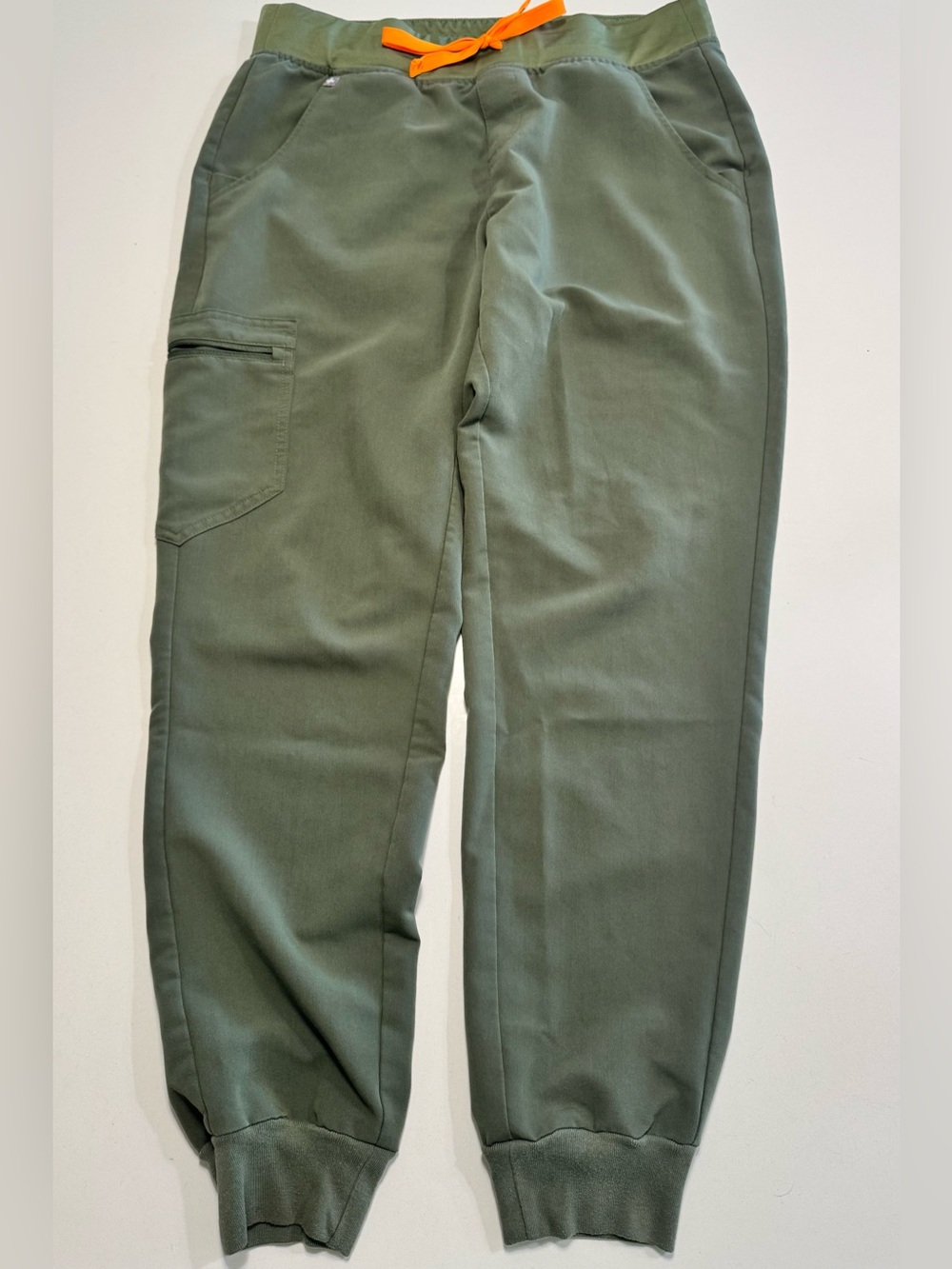 FIGS Zamora Petite Jogger Scrub Pants Hunter Green Women Size Medium